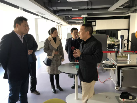 產(chǎn)業(yè)發(fā)展，人才先行——河海大學(xué)機(jī)電工程學(xué)院副院長(zhǎng)樓力律就校企合作事宜蒞臨我司參觀考察